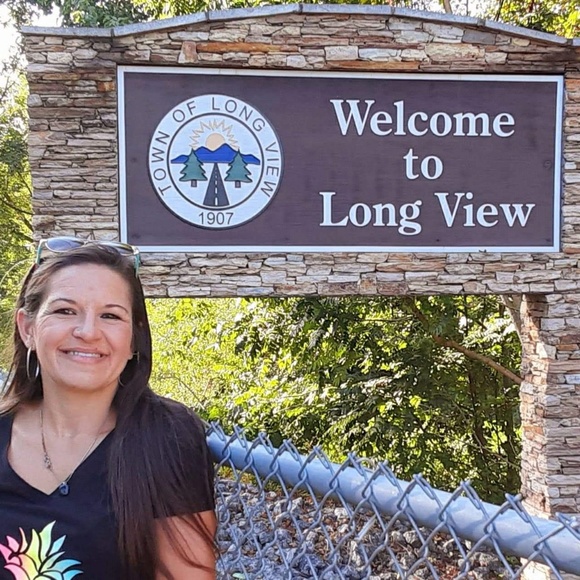 Meet your Posher, Milli - Picture 2 of 8